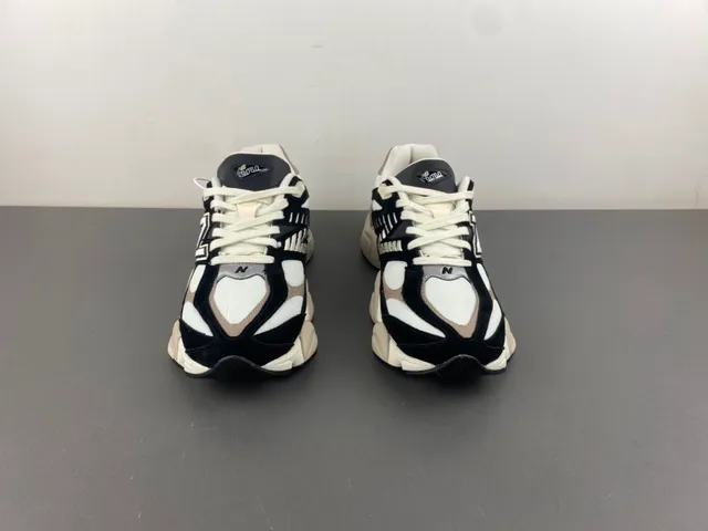 New Balance 9060 أحذية رياضية سميكة أسود بيج 11