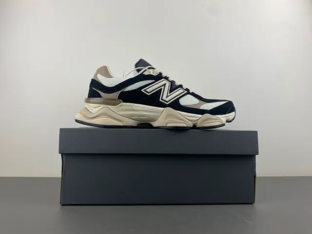 New Balance 9060 أحذية رياضية سميكة أسود بيج 15