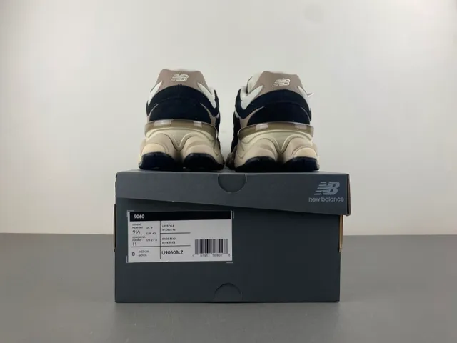 New Balance 9060 أحذية رياضية سميكة أسود بيج 17