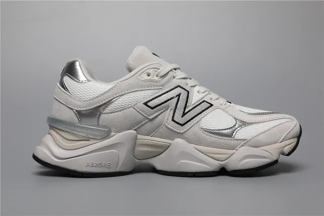 New Balance 9060 cinza branco preto tênis chunky 2