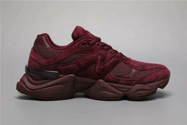 New Balance 9060 أحذية رياضية سميكة من السويدي بلون مارون 8