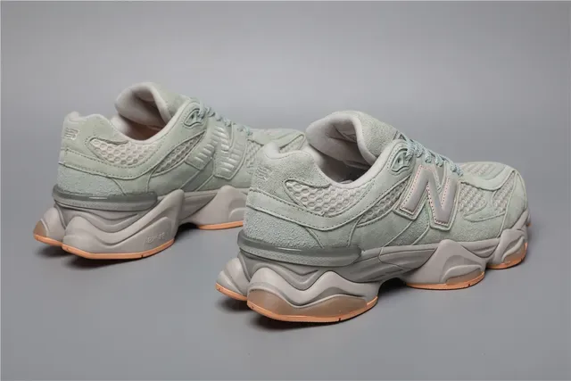 New Balance 9060 Tênis Lifestyle em malha e camurça na cor mint green 3