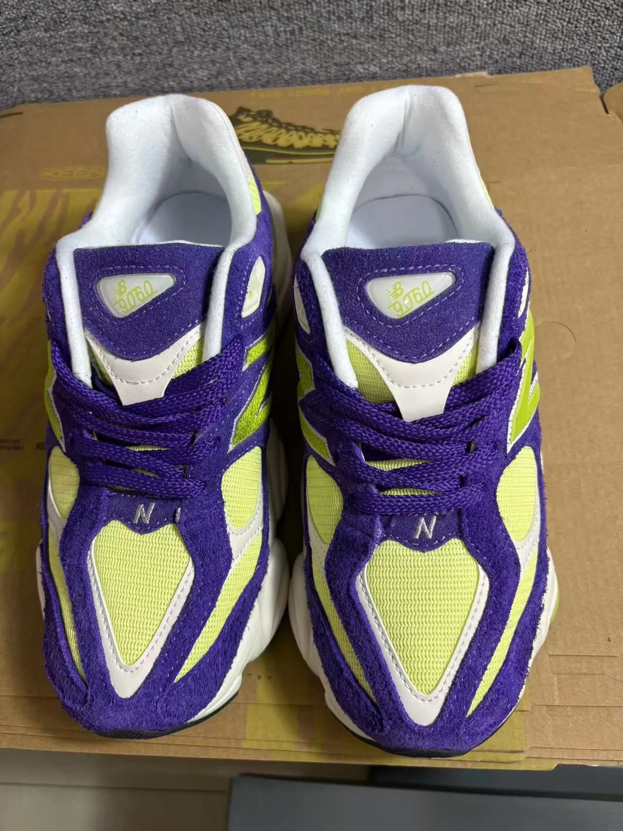 New Balance 9060 بنفسجي وأخضر لايم حذاء رياضي تشونكي 3