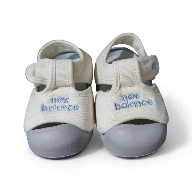 New Balance Bege Branco Dedo Aberto Dupla Alça Velcro Sandálias Casual 8