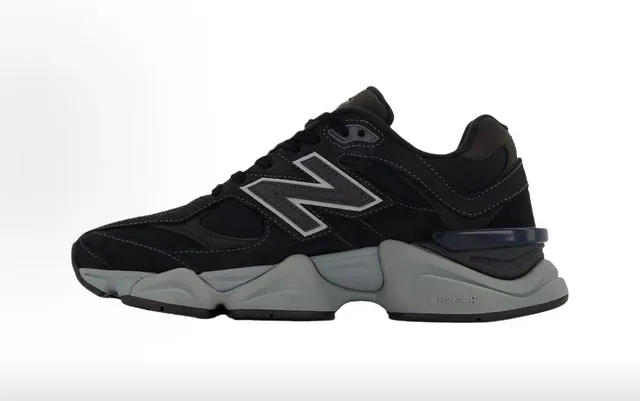New Balance Chaussures chunky noires grises semelle multi-couche tige en matériau mixte 5