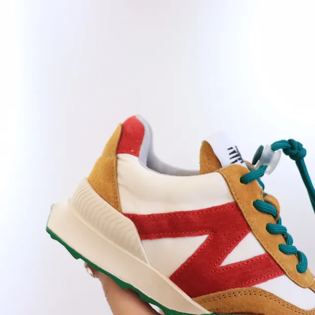 New Balance Black White Layered Upper Oversized 'N' Logo Chunky Sneakers 22