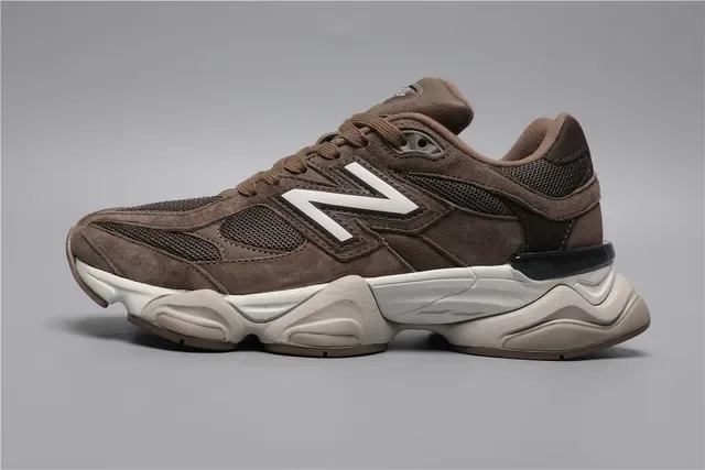 New Balance بني أبيض سويد وشبيكة أعلى كعب سميك منحوت وسط حذاء أسلوب الحياة 9