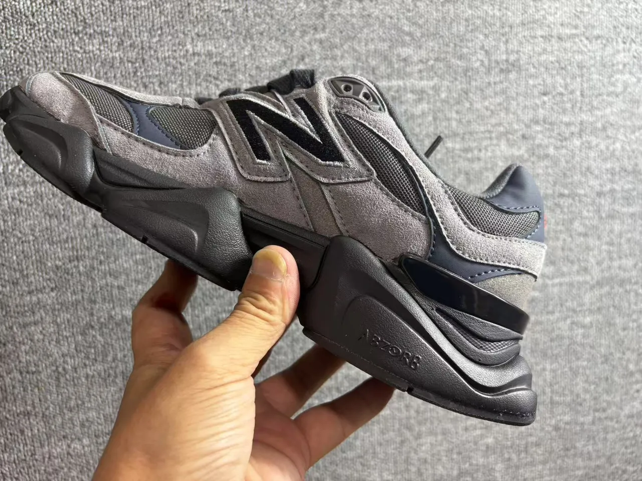 New Balance gris orange semelle stratifiée empeigne mixta de daim et maille sneakers chunky 2