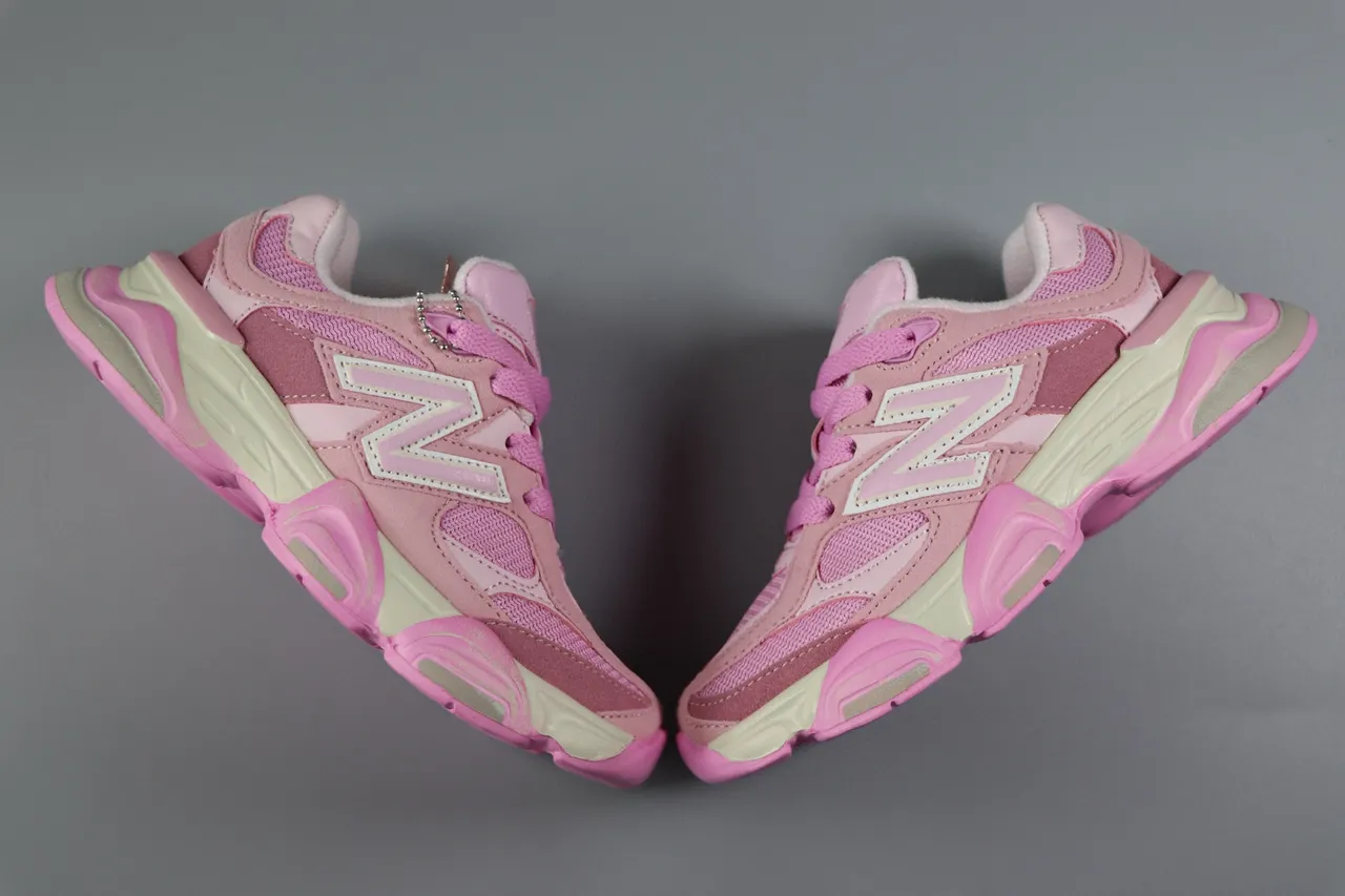 New Balance Rose Beige Semelle médiane stratifiée Tissu-Synthétique Supérieur Baskets chunky 5