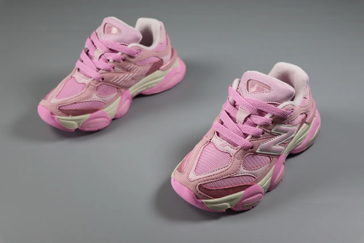 New Balance Rose Beige Semelle médiane stratifiée Tissu-Synthétique Supérieur Baskets chunky 7