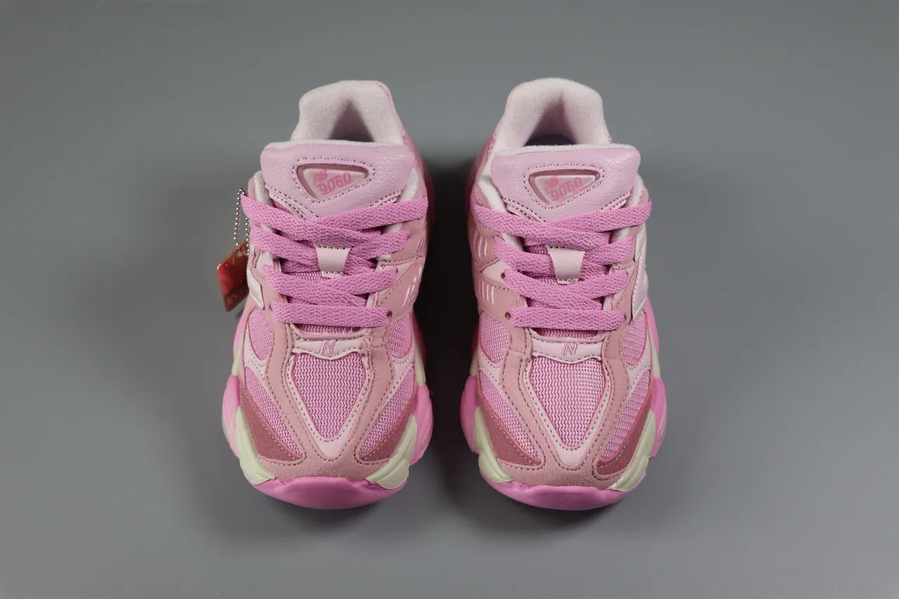 New Balance Rose Beige Semelle médiane stratifiée Tissu-Synthétique Supérieur Baskets chunky 8