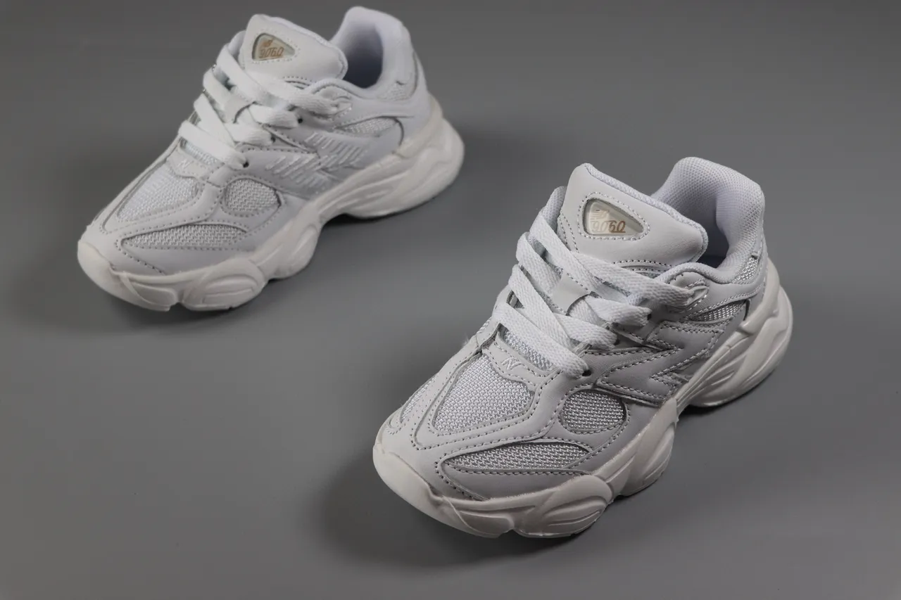 New Balance Rose Beige Semelle médiane stratifiée Tissu-Synthétique Supérieur Baskets chunky 16