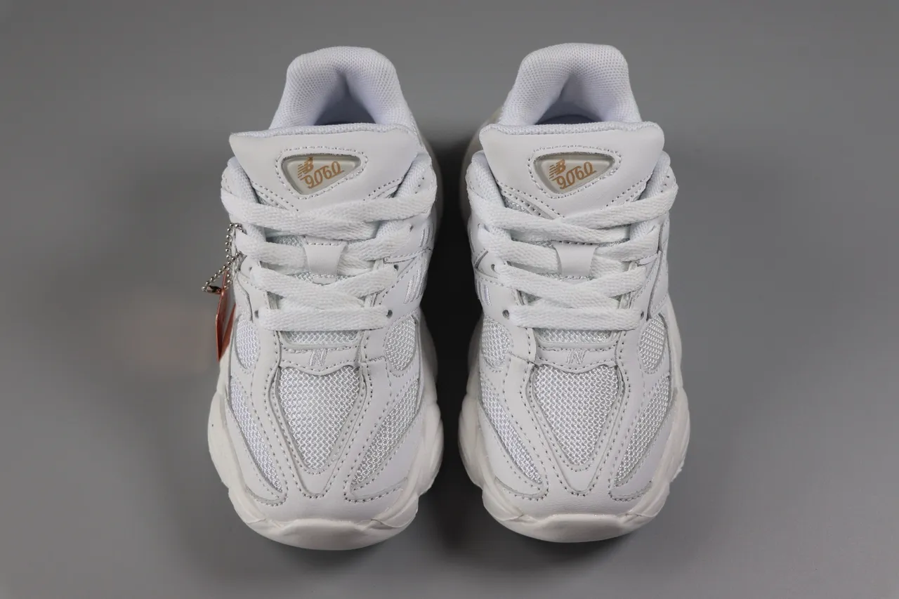 New Balance Rose Beige Semelle médiane stratifiée Tissu-Synthétique Supérieur Baskets chunky 17