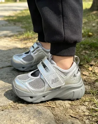 New Balance Prata Preto Fechamento Velcro Corrediça Superior Malha Metálica Tênis Lifestyle 7