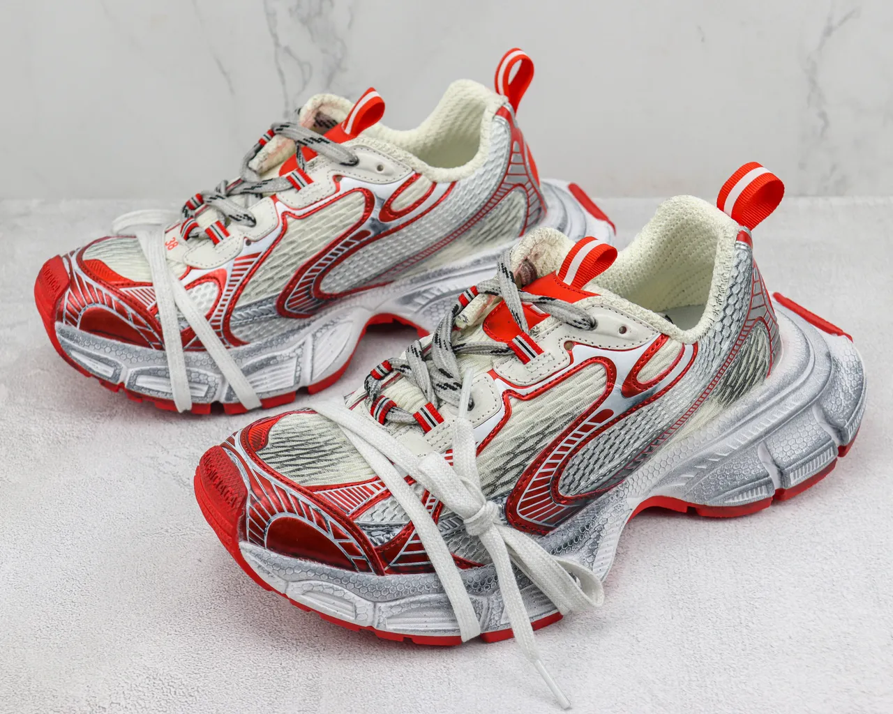 New Balance Argent Rouge Semelle intermédiaire Mesh et revêtement synthétique Sneakers chunky 4