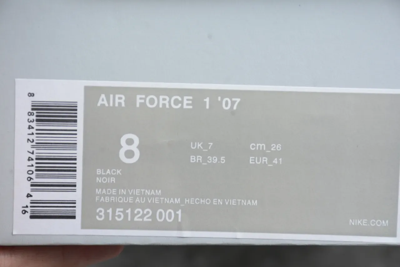 Nike Air Force 1 Black Lifestyle Sneakers 2