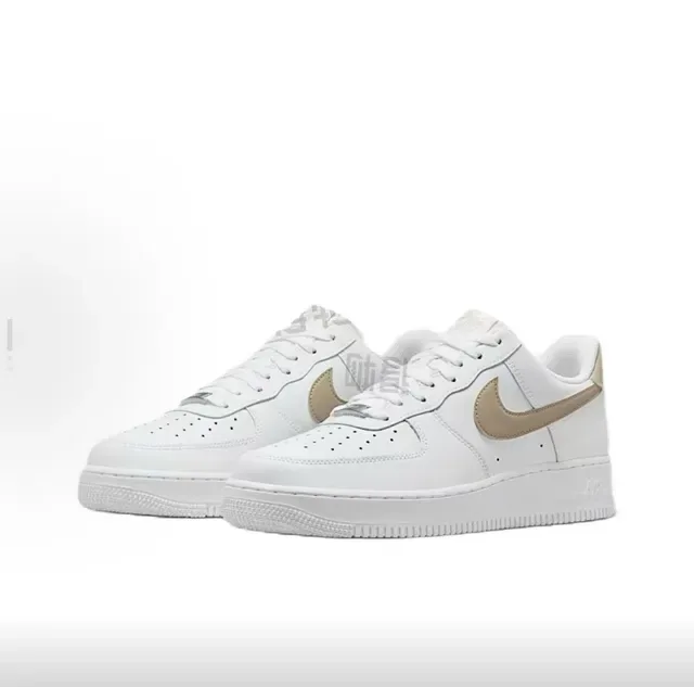 Nike Air Force 1 Blanc et Beige Chaussures Lifestyle 5