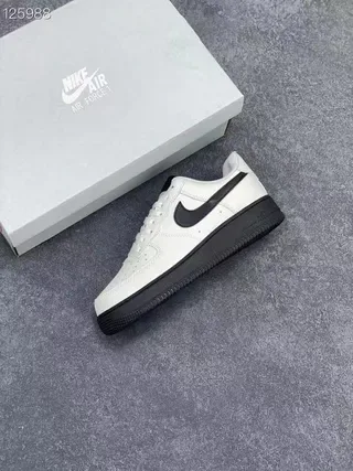 Nike Air Force 1 White and Black Lifestyle Sneakers 3