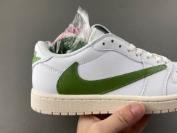 Nike Air Force 1 White and Green Lifestyle Sneakers 3