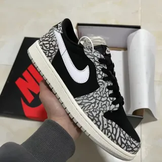 Nike Air Jordan 1 Elephant Print Lifestyle Sneakers