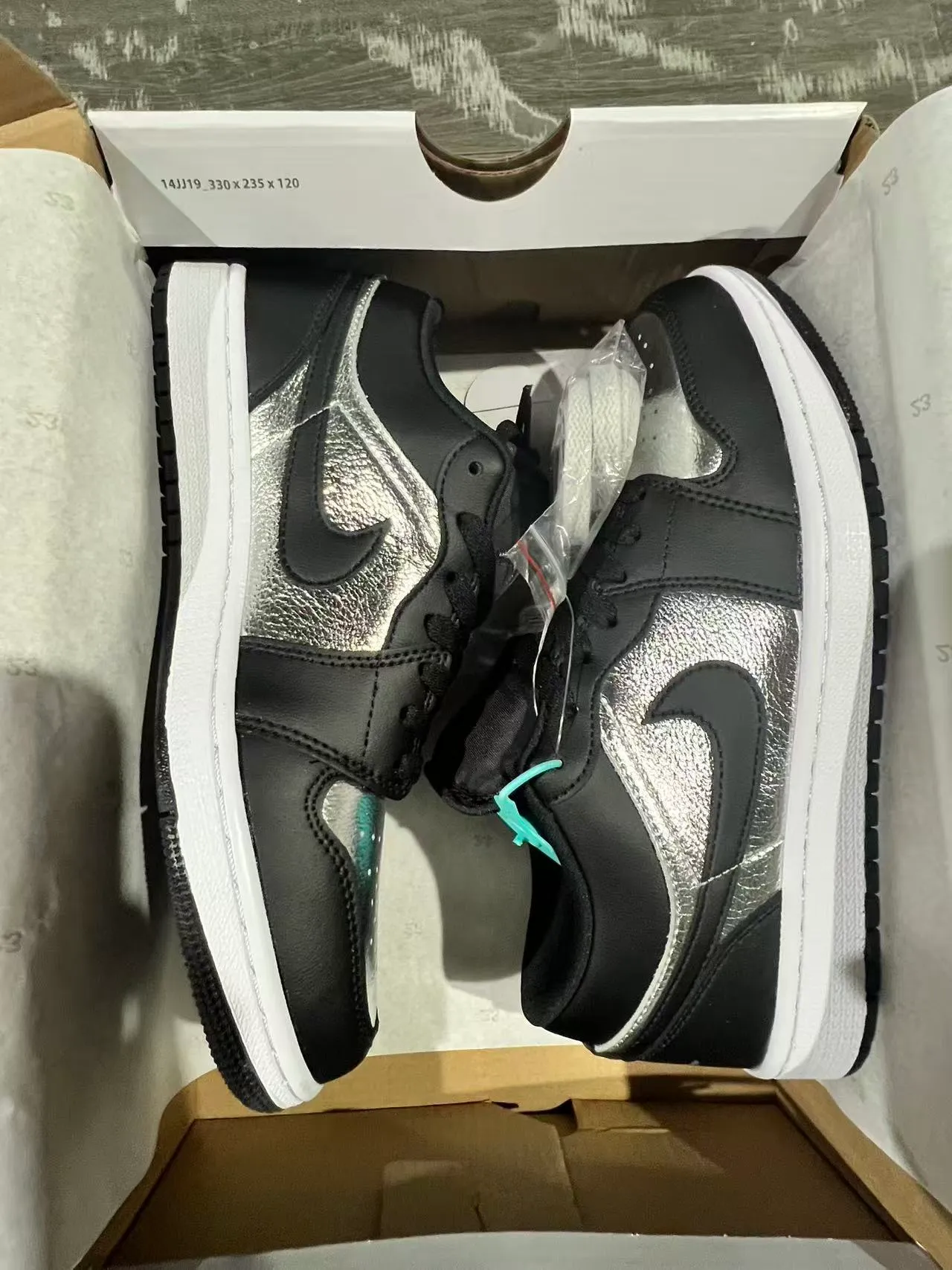 Nike Air Jordan 1 Low Metallic Silver Black Lifestyle Sneakers 9