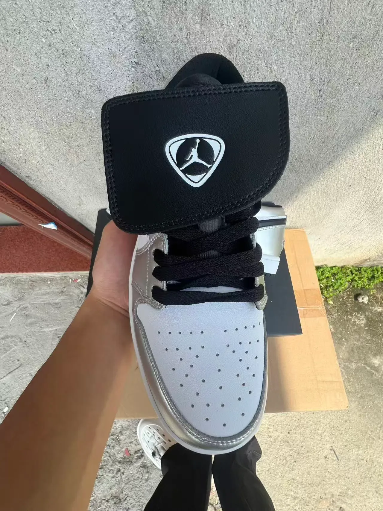 Nike Air Jordan 1 Low Prata Metálica Preto Tênis Lifestyle 3