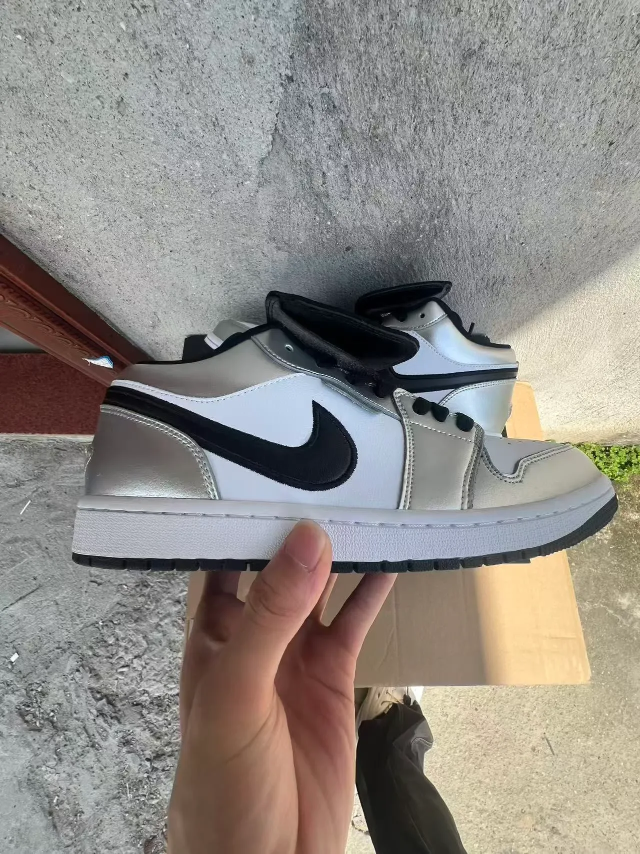 Nike Air Jordan 1 Low Prata Metálica Preto Tênis Lifestyle 7
