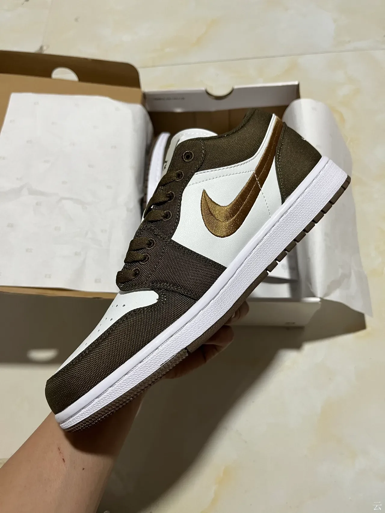 Nike Air Jordan 1 Olive Brown and Metallic Gold Lifestyle Sneakers 4