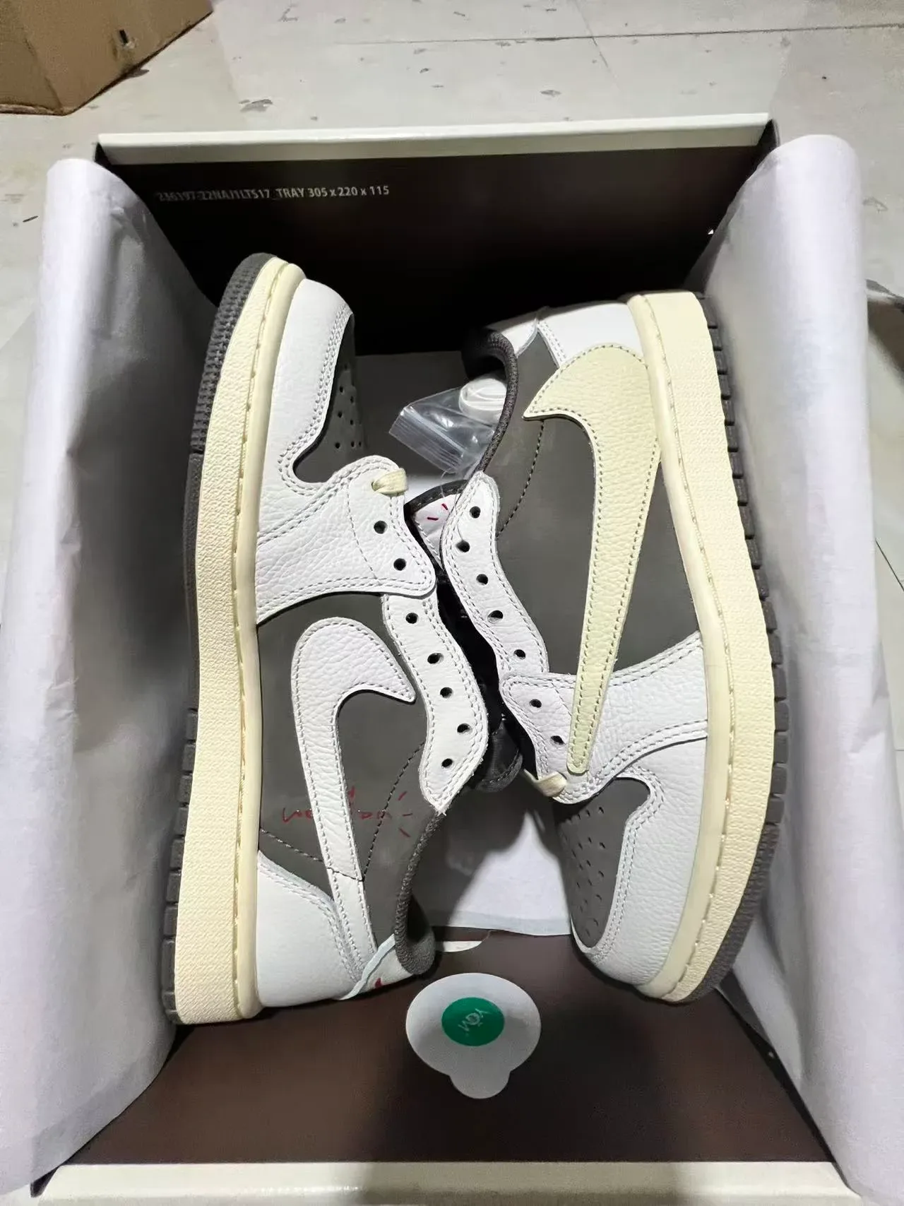 Nike Air Jordan 1 Blanc Gris Basse Multicouche Cuir Et Daim Style De Vie Sneakers 10