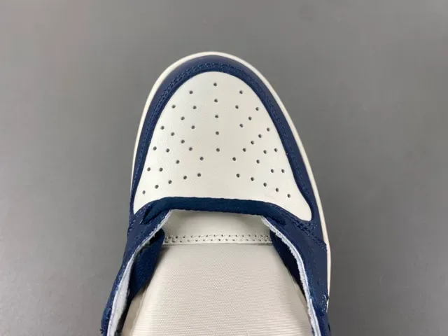Nike Air Jordan 1 Blanc Bleu Marine Chaussures Lifestyle 5