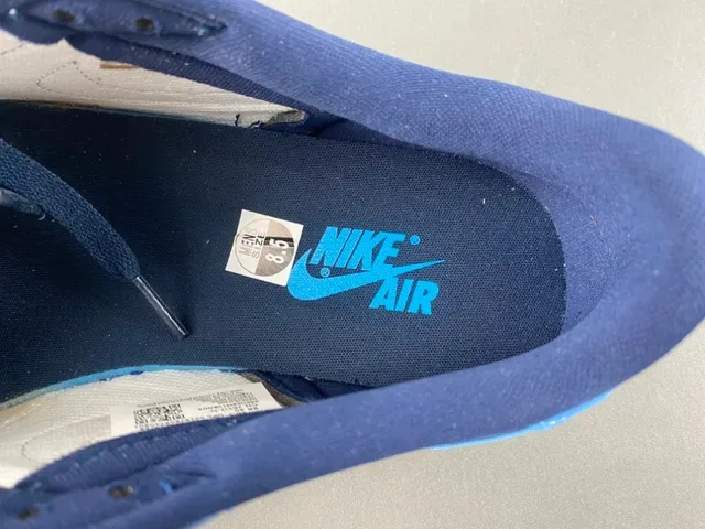 Nike Air Jordan 1 Blanc Bleu Marine Chaussures Lifestyle 7