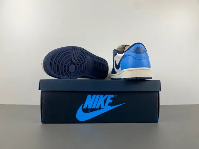 Nike Air Jordan 1 Blanc Bleu Marine Chaussures Lifestyle 16