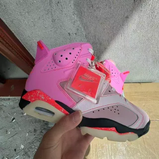 Nike Air Jordan 6 粉灰橙色斑点篮球鞋
