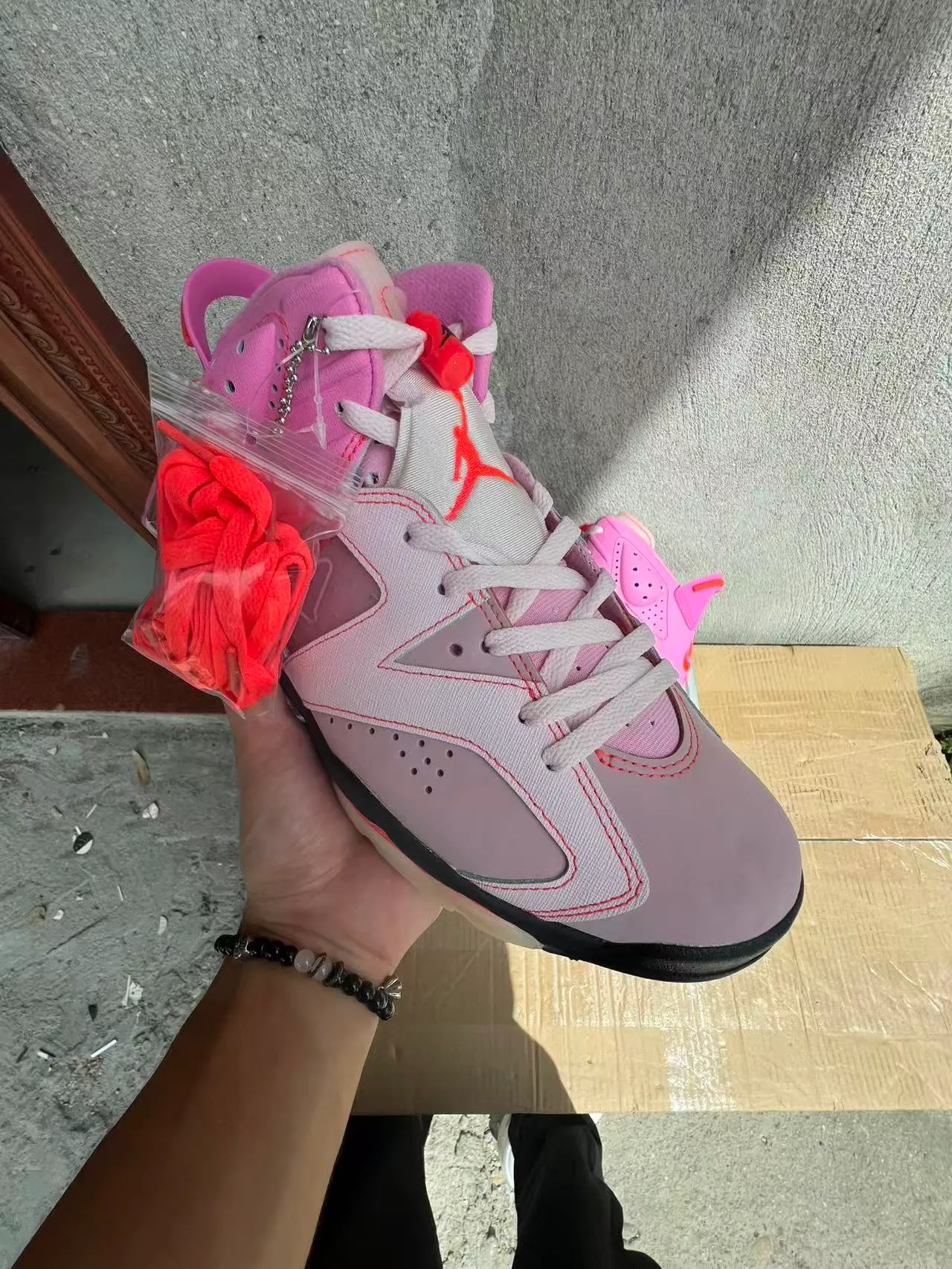 Nike Air Jordan 6 Pink Gray Orange Speckle Basketball Shoes 3