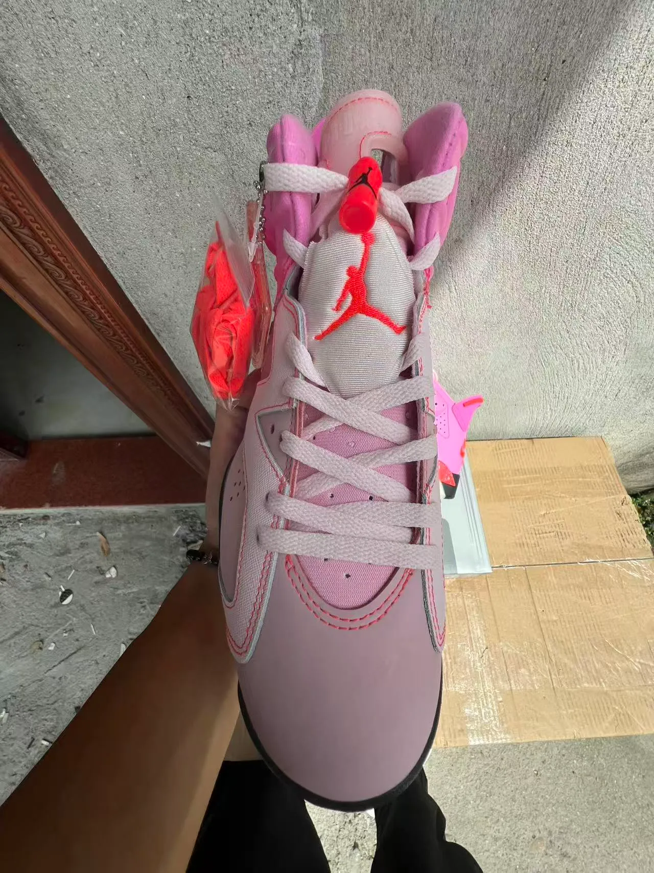 Nike Air Jordan 6 Pink Gray Orange Speckle Basketball Shoes 4