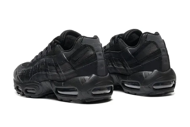 Nike Air Max 95 Zapatillas Lifestyle Negros Monocromas 4