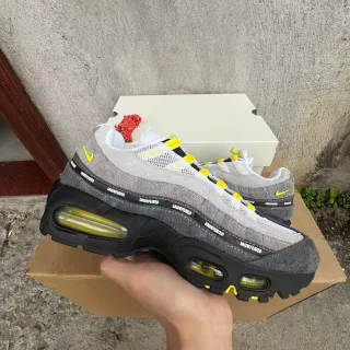 Nike Air Max 95 UNDEFEATED Cinza Preto Amarelo Tênis Lifestyle