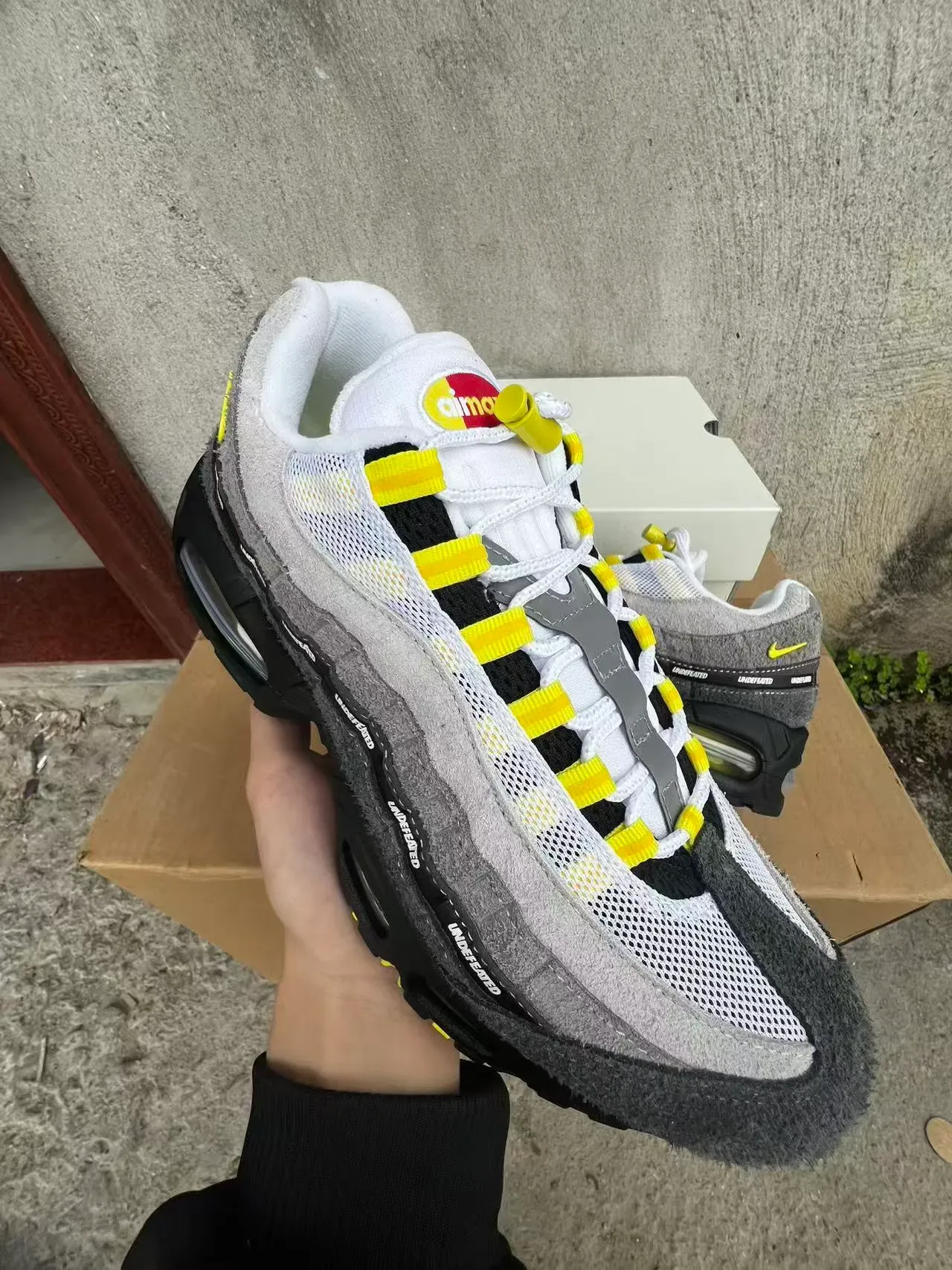 Nike Air Max 95 UNDEFEATED Gray Black Yellow Lifestyle Sneakers 2
