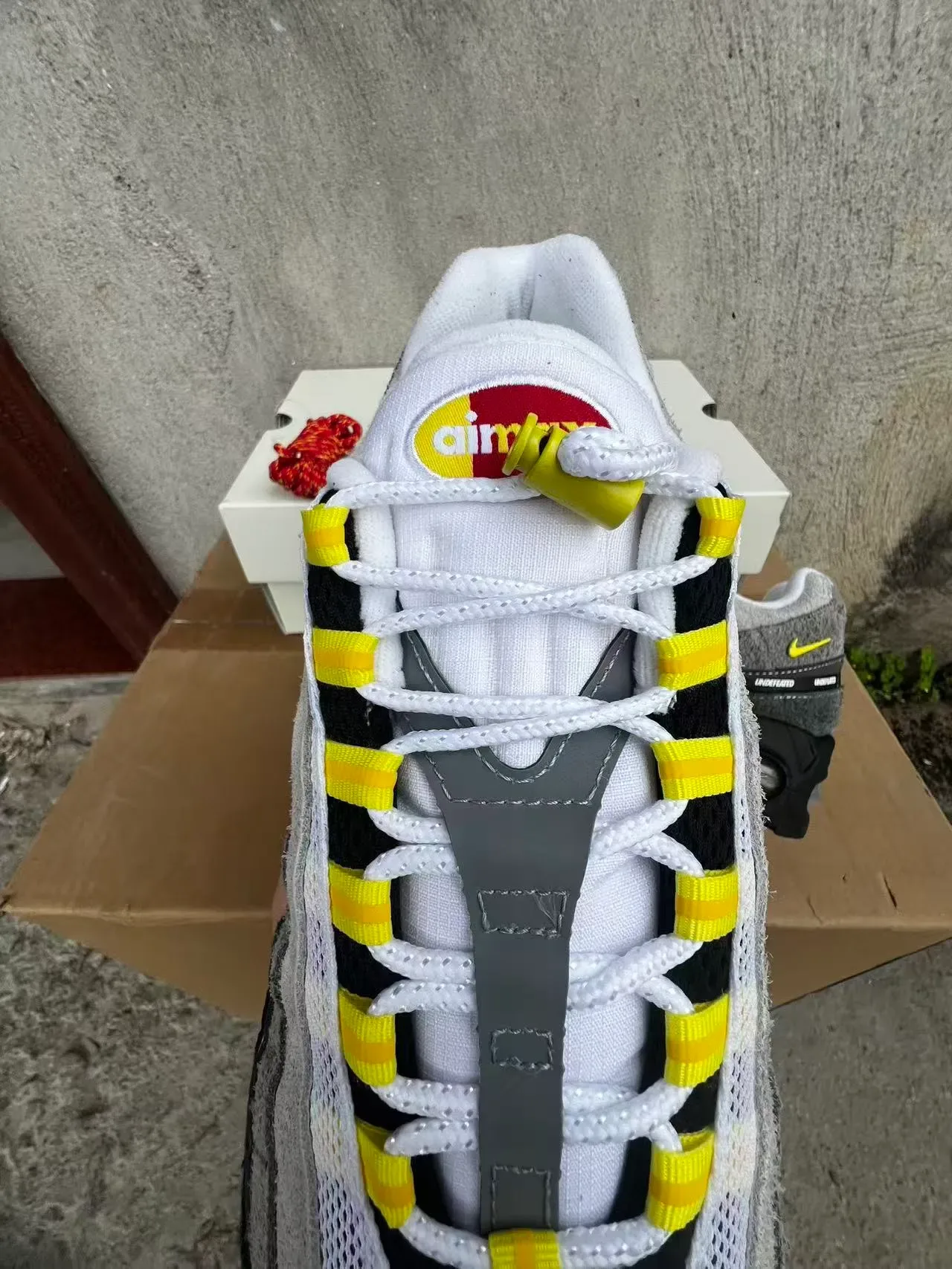 Nike Air Max 95 UNDEFEATED Gray Black Yellow Lifestyle Sneakers 4