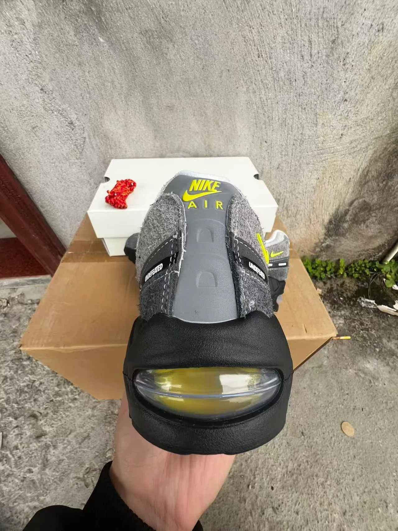 Nike Air Max 95 UNDEFEATED Gray Black Yellow Lifestyle Sneakers 8