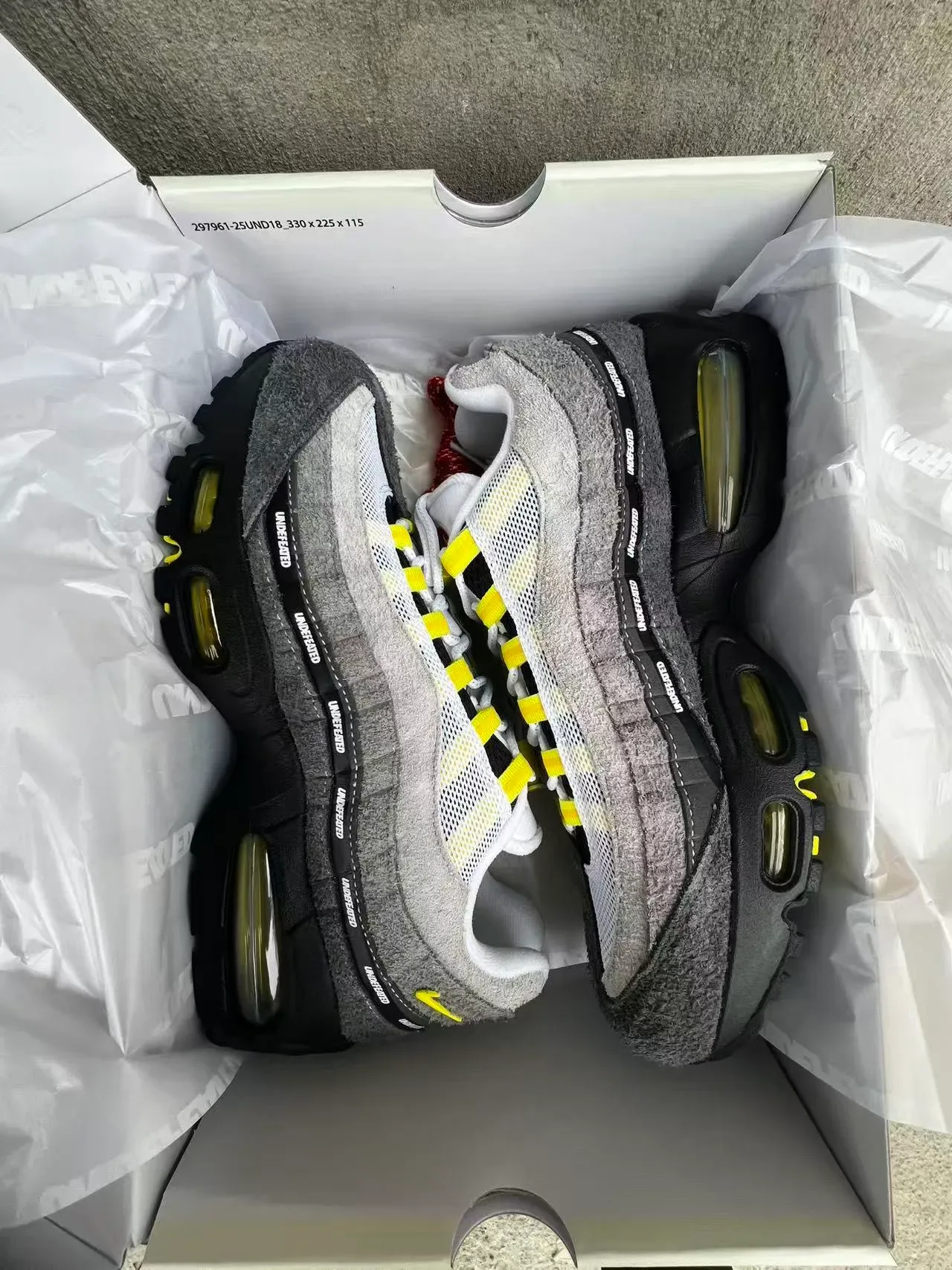 Nike Air Max 95 UNDEFEATED Gray Black Yellow Lifestyle Sneakers 9