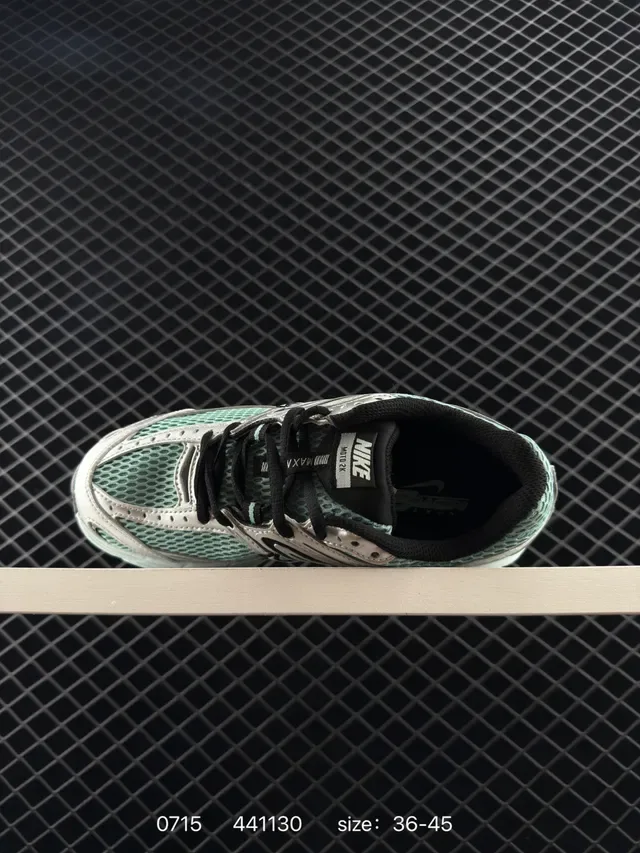 Nike Air Max Moto 2K Silver Green Wave-Shaped Synthetic Cage Open Mesh Panels Lifestyle Sneakers 4