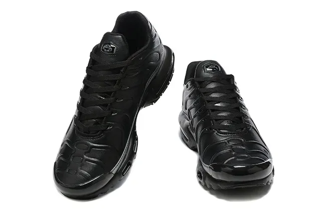 Nike Air Max Plus Monochromatic Blue Lifestyle Sneakers 3