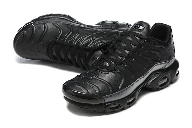 Nike Air Max Plus Monochromatic Blue Lifestyle Sneakers 5