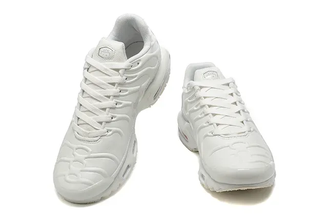 Nike Air Max Plus Monochromatic Blue Lifestyle Sneakers 9