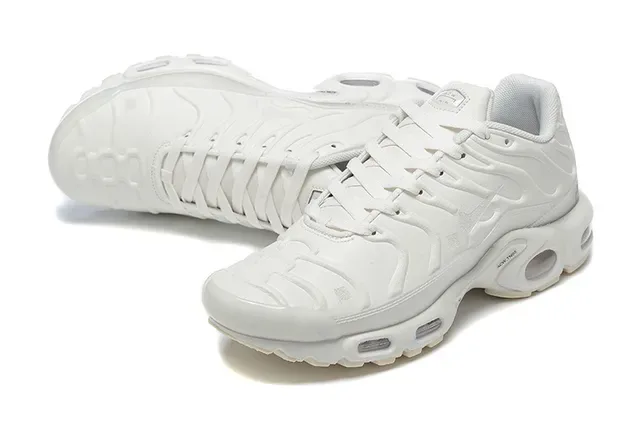 Nike Air Max Plus Monochromatic Blue Lifestyle Sneakers 11