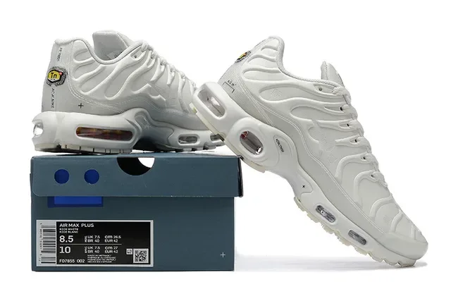 Nike Air Max Plus Monochromatic Blue Lifestyle Sneakers 13