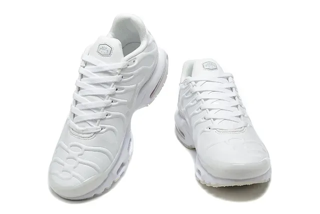 Nike Air Max Plus Monochromatic Blue Lifestyle Sneakers 15