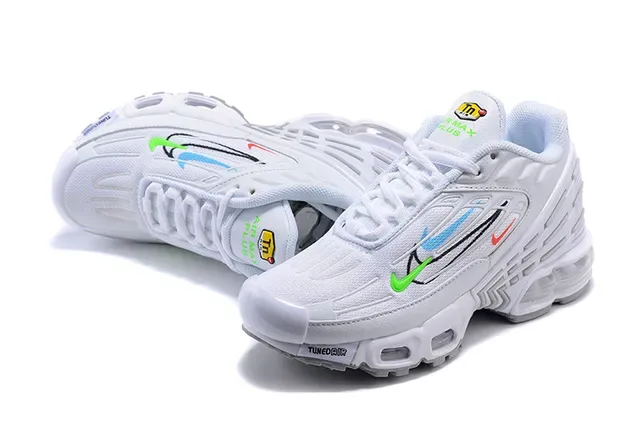 Nike Air Max Plus Multicolor Lifestyle Sneakers 13