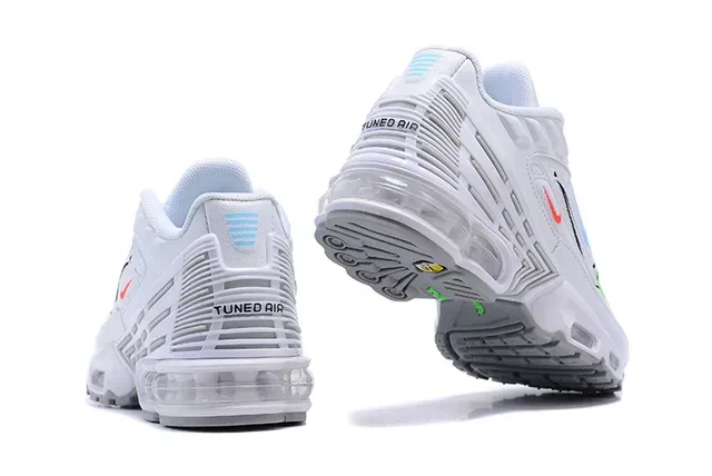 Nike Air Max Plus Multicolor Lifestyle Sneakers 16